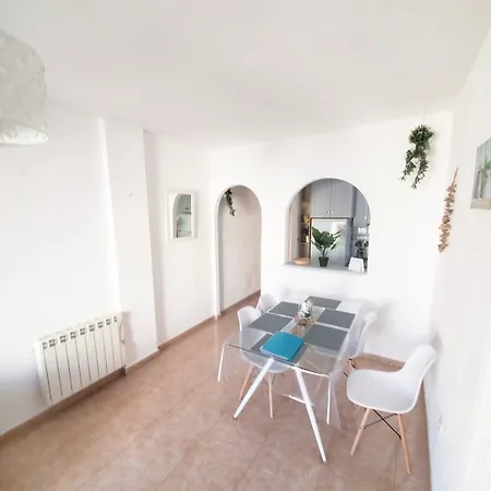 Apartment Proche Avec Piscine En Centre Torrevieja